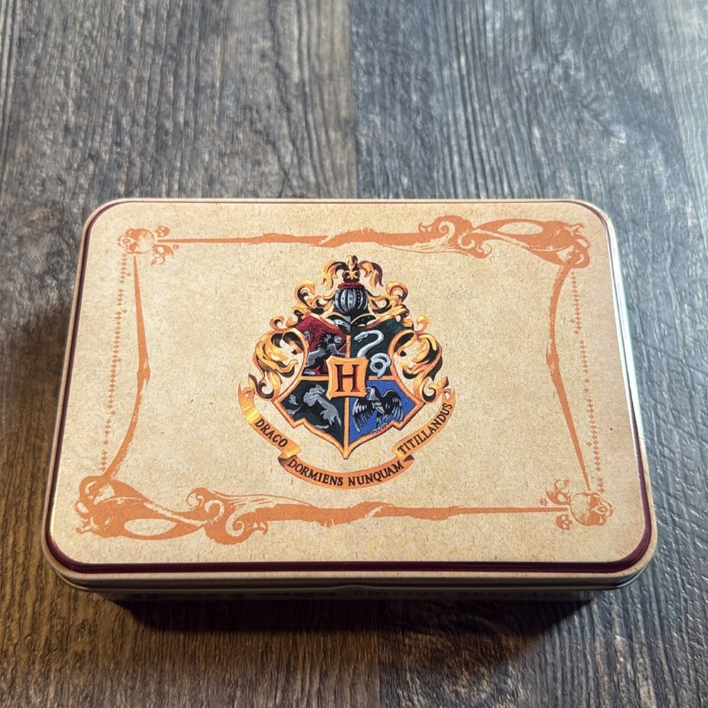 Harry Potter Special Edition Playing Card Set in Keepsake Tin Complete